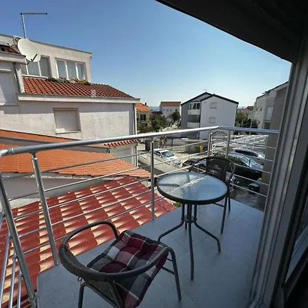 Blue - One Bedroom 4 * Murter